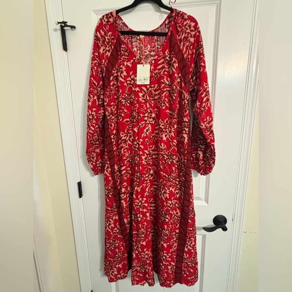 Knox Rose Red and Cream Floral Long Sleeve Midi Dress